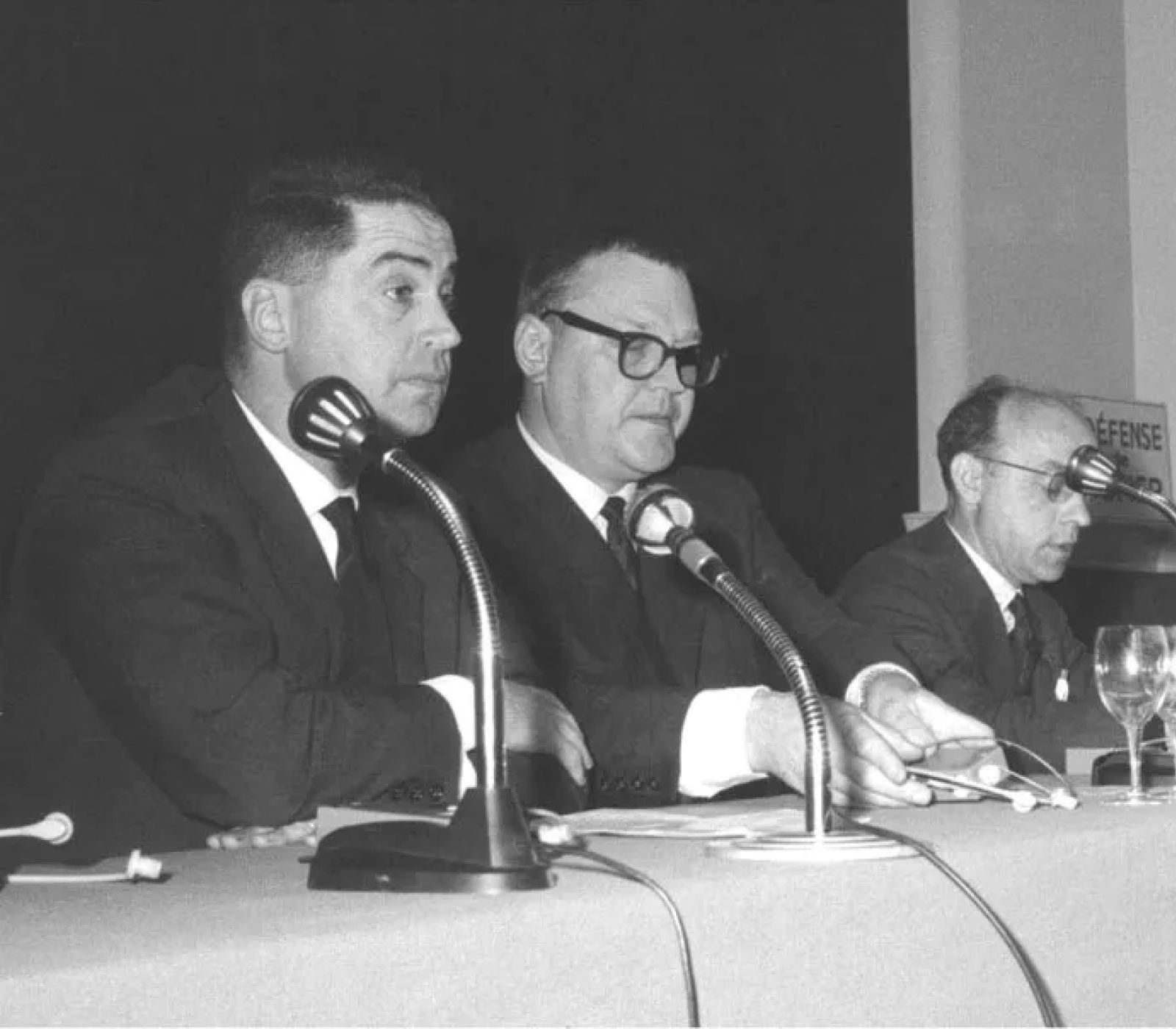 Black and white photo of FESPA founding members in 1962